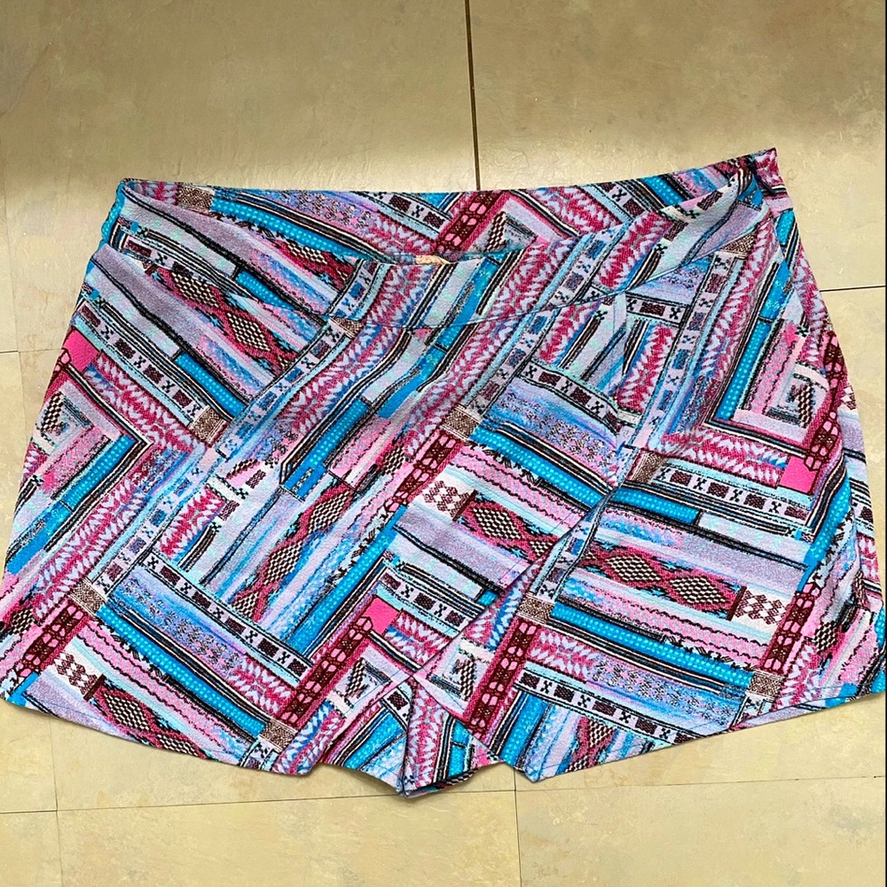 Juniors-Colorful Skort-Zip Up Side**NEVER WORN**